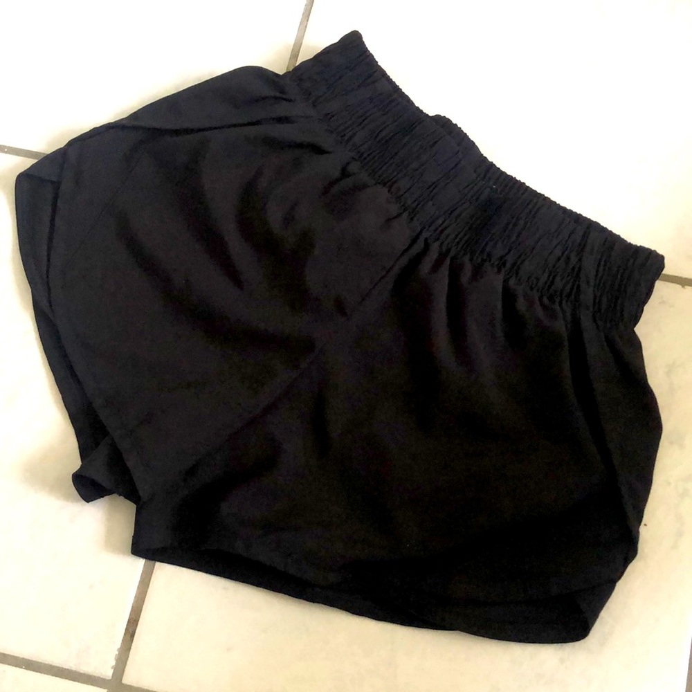 Athletic works black size: 10-12. kids